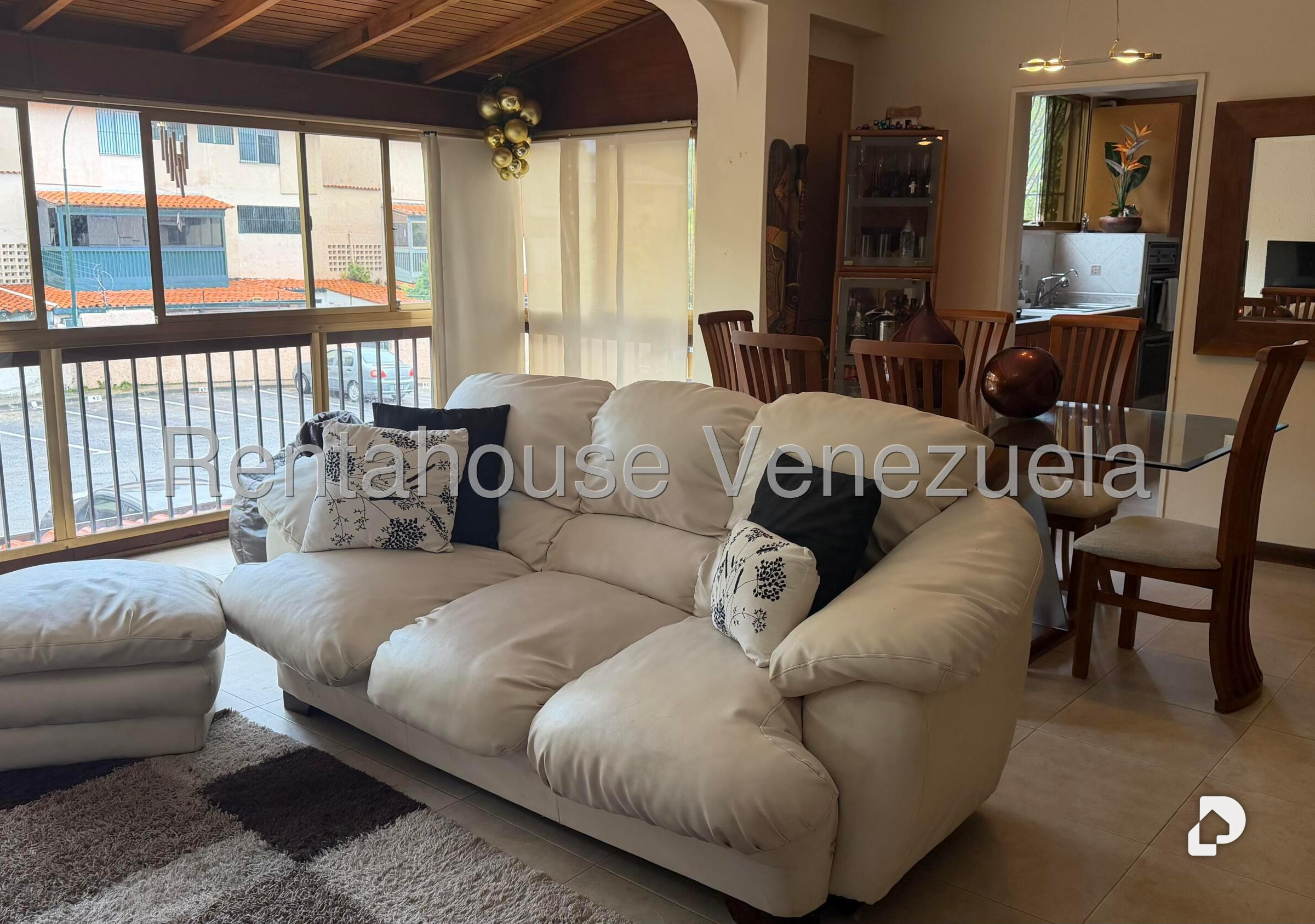 Apartamento en La Bonita, Caracas – 1