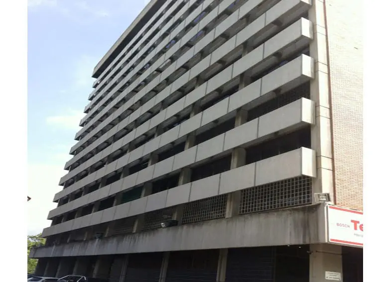 Office in Colinas de La California, Caracas - 1