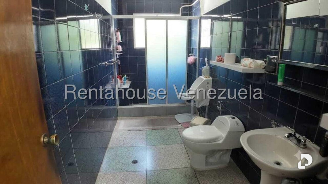 Casa en San Román, Caracas – 10