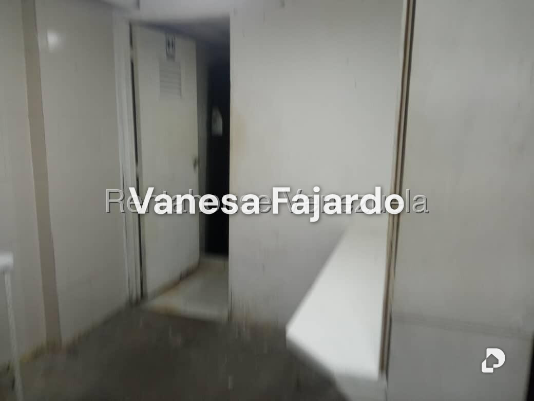 Local comercial en Parroquia Santa Rosalía, Caracas – 8
