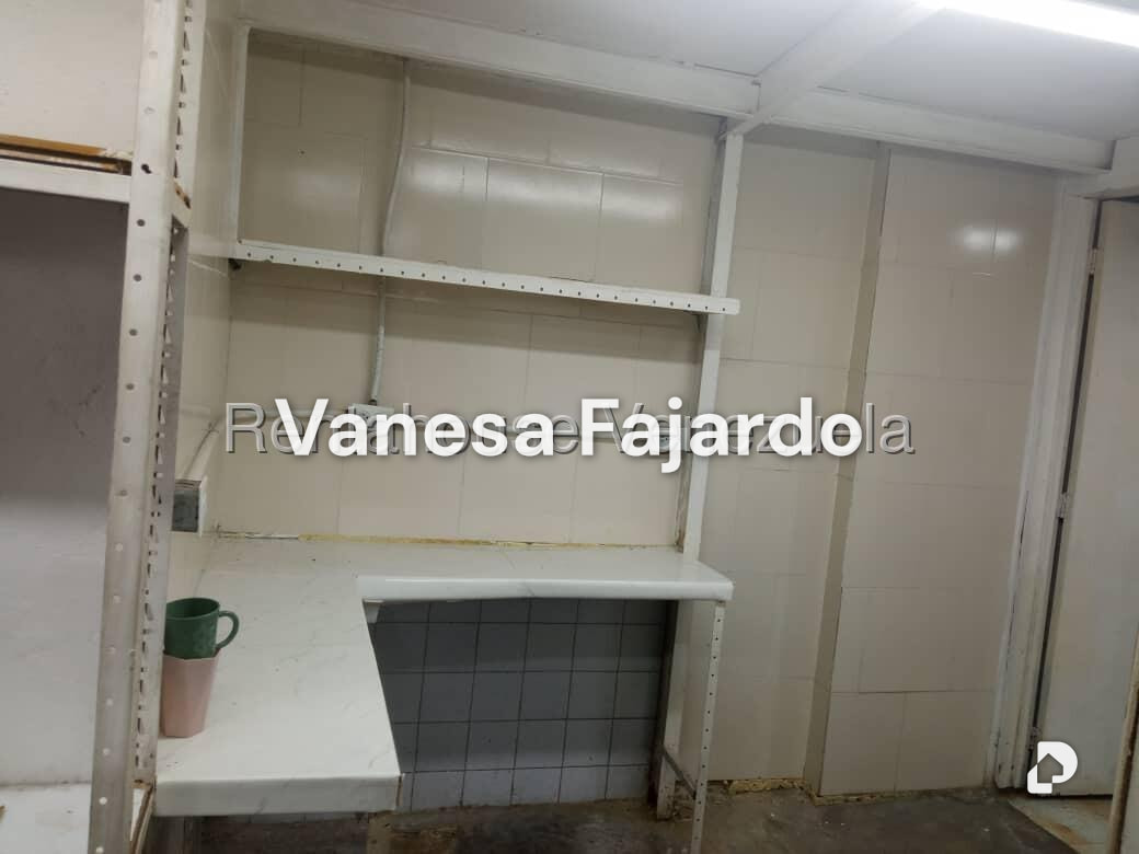 Local comercial en Parroquia Santa Rosalía, Caracas – 7