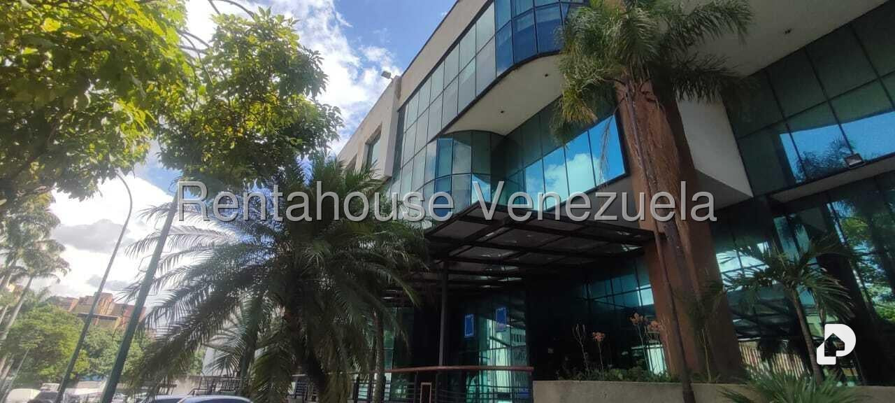Local comercial en La Urbina, Caracas – 5