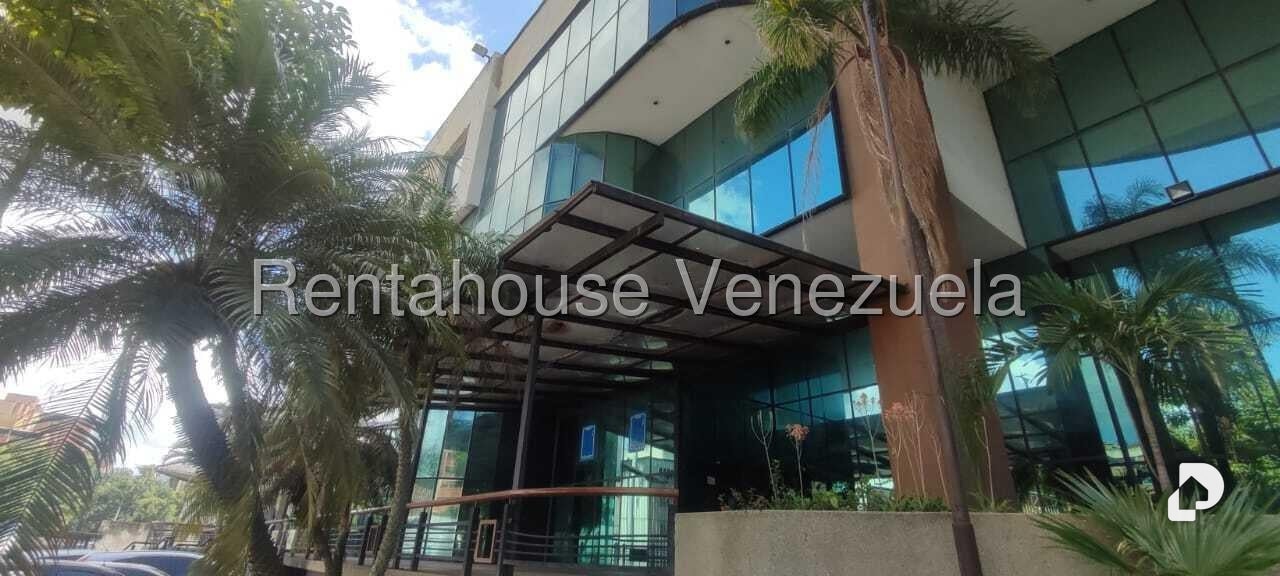 Local comercial en La Urbina, Caracas – 27