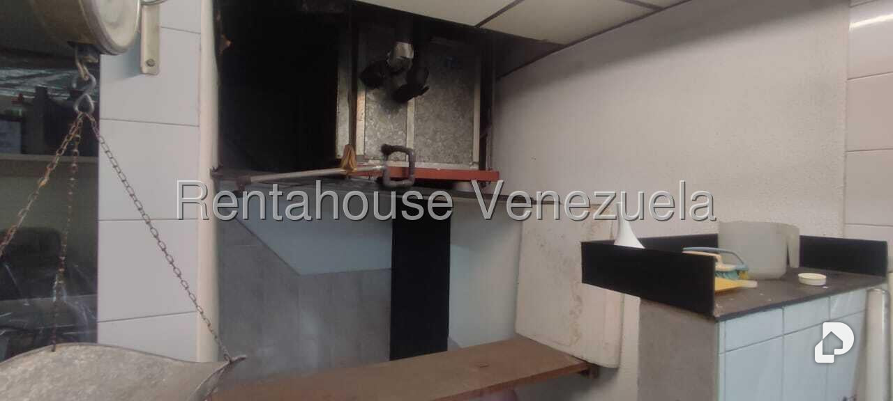 Local comercial en La Urbina, Caracas – 22