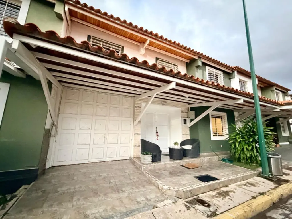 Casa en Av Intercomunal Cabudare, Cabudare - 1
