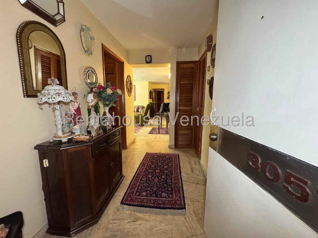 Apartamento en Las Esmeraldas, Caracas - 1