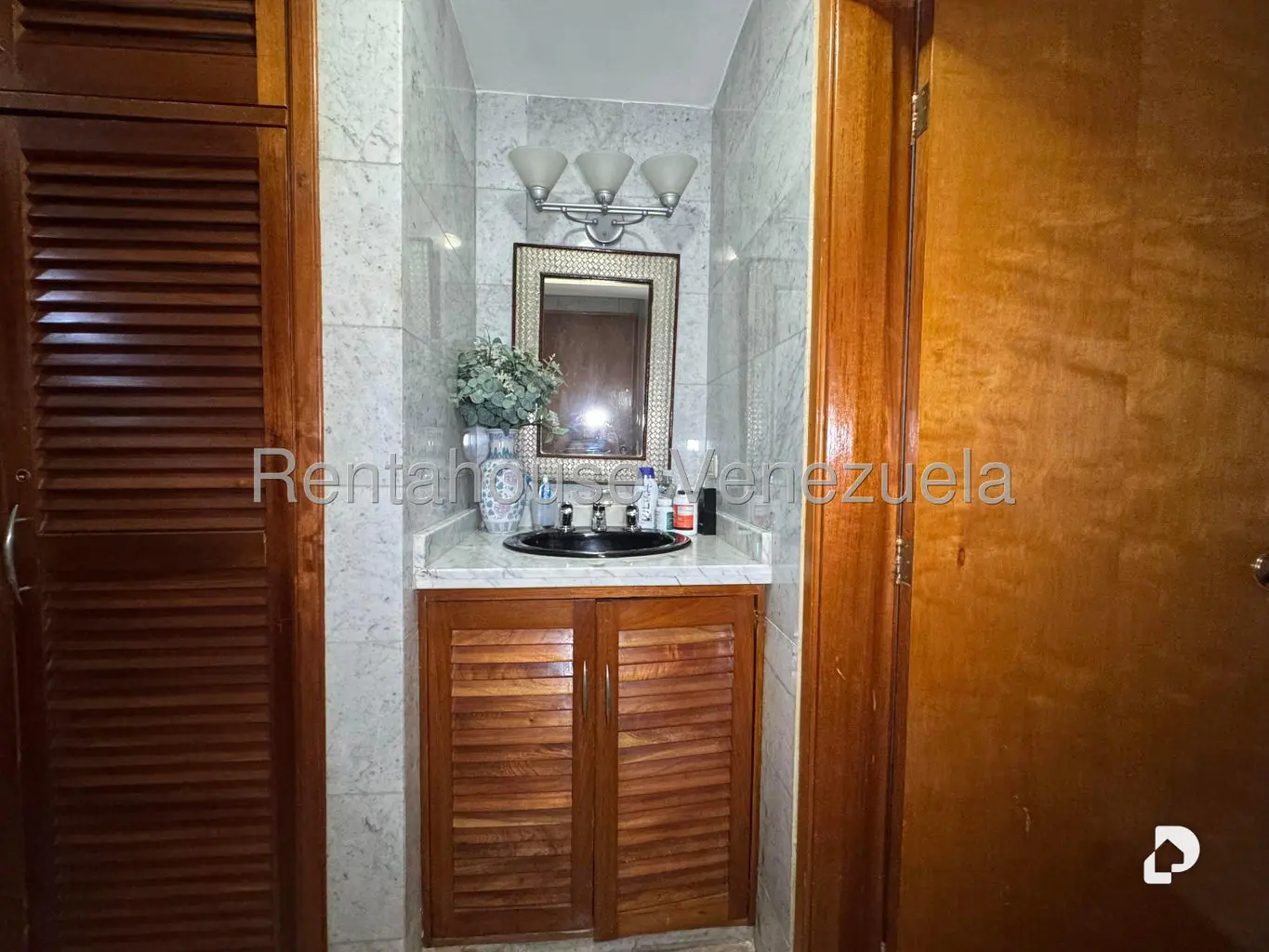 Apartamento en Las Esmeraldas, Caracas – 20