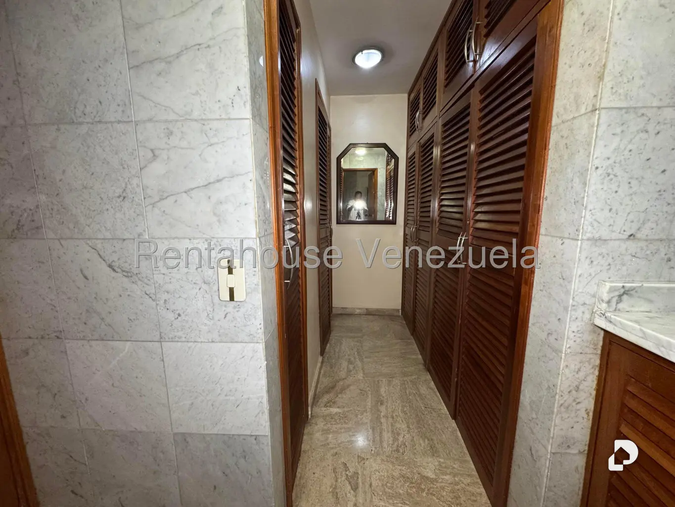 Apartamento en Las Esmeraldas, Caracas – 18