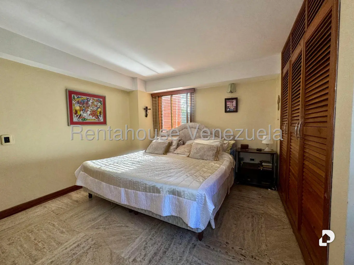 Apartamento en Las Esmeraldas, Caracas – 24