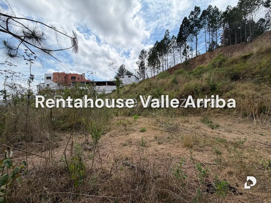 Terreno en Monte Elena, Caracas – 14