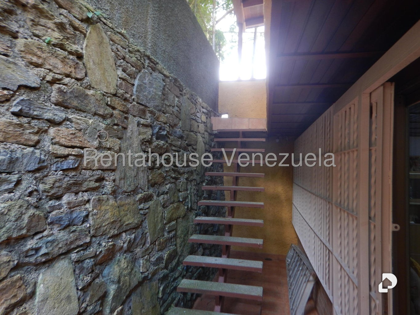 Casa en La Boyera, Caracas – 28
