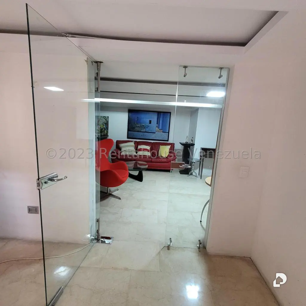 Casa en Cumbres de Curumo, Caracas – 26