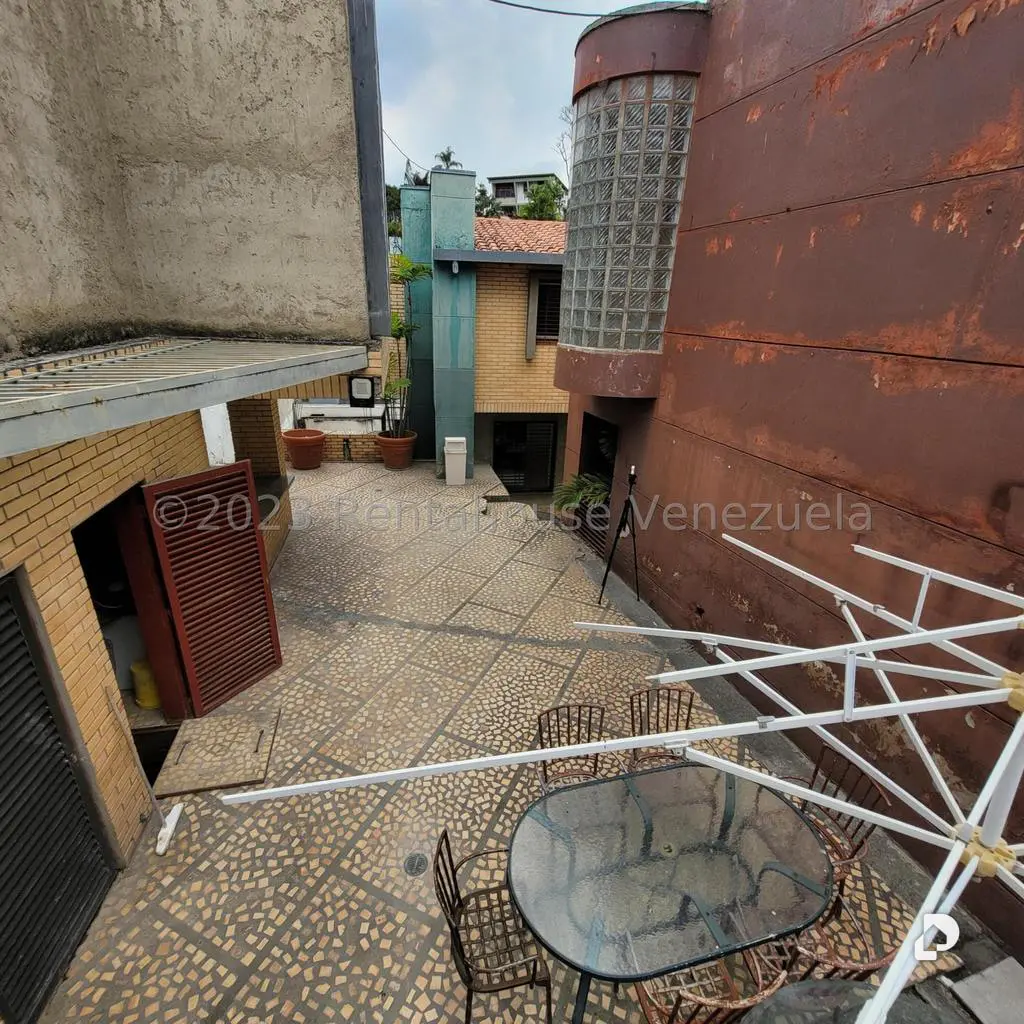 Casa en Cumbres de Curumo, Caracas – 38
