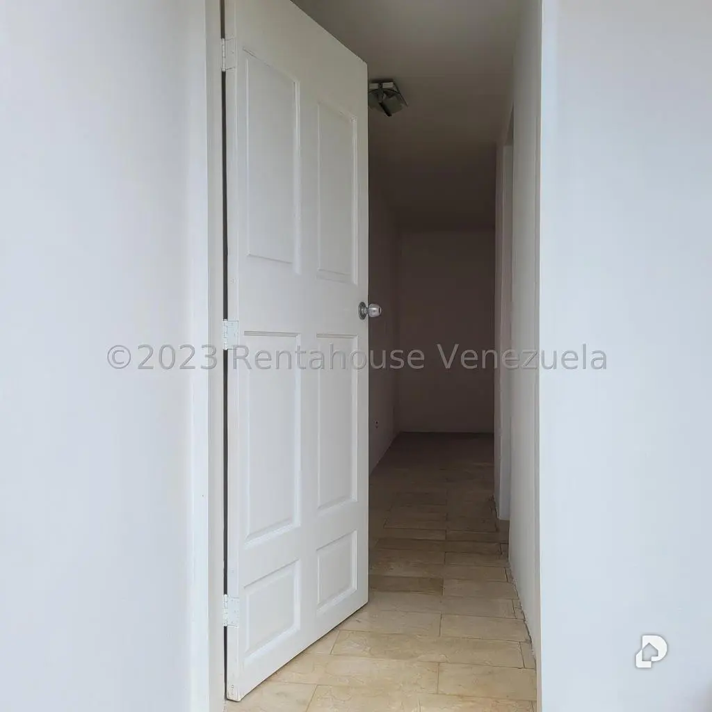 Casa en Cumbres de Curumo, Caracas – 42