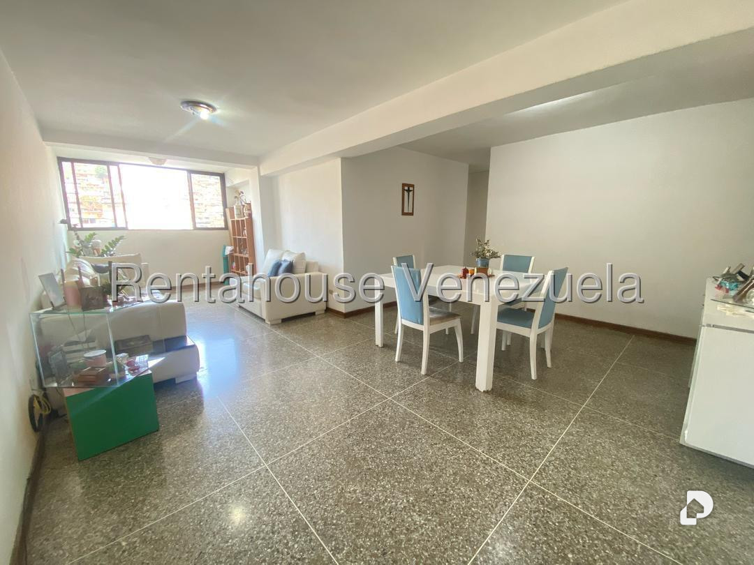Apartamento en Petare, Caracas – 2