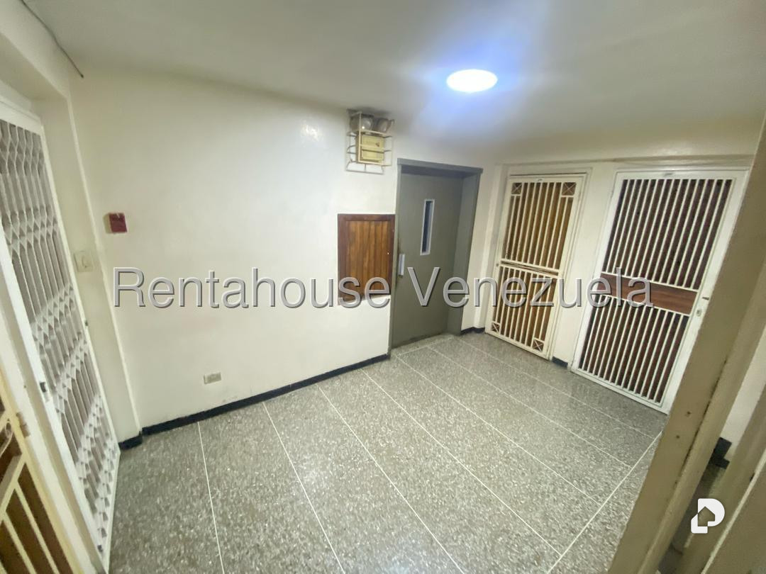 Apartamento en Petare, Caracas – 18