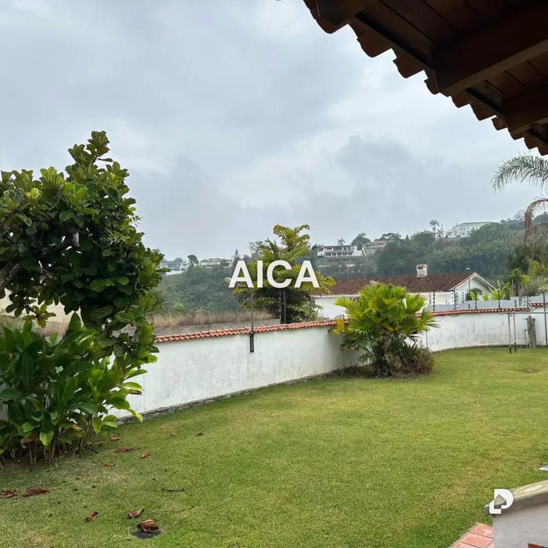 Casa en La Lagunita, Caracas – 12