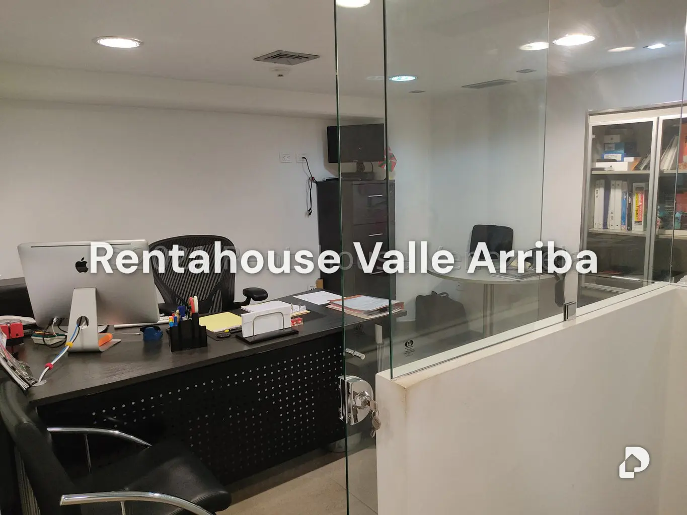 Local comercial en Las Mercedes, Caracas – 16