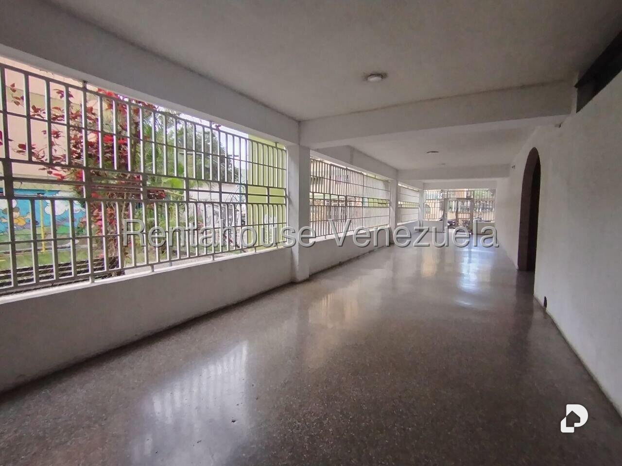 Apartamento en Caricuao, Caracas – 2