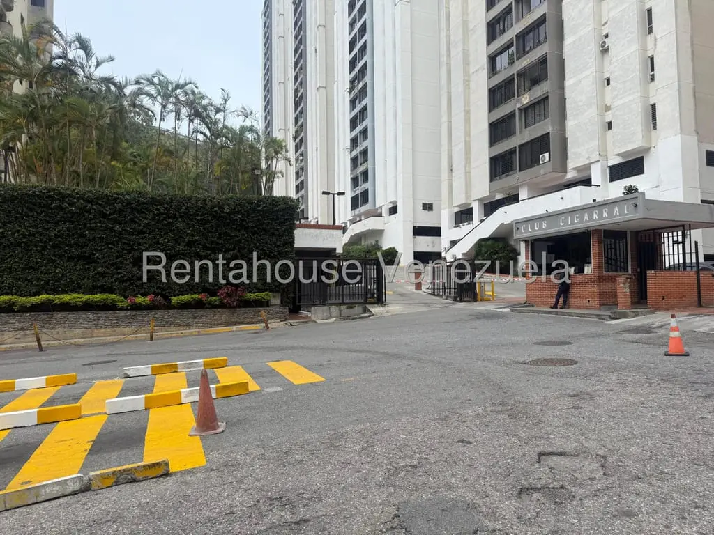 Apartamento en El Cigarral, Caracas - 1