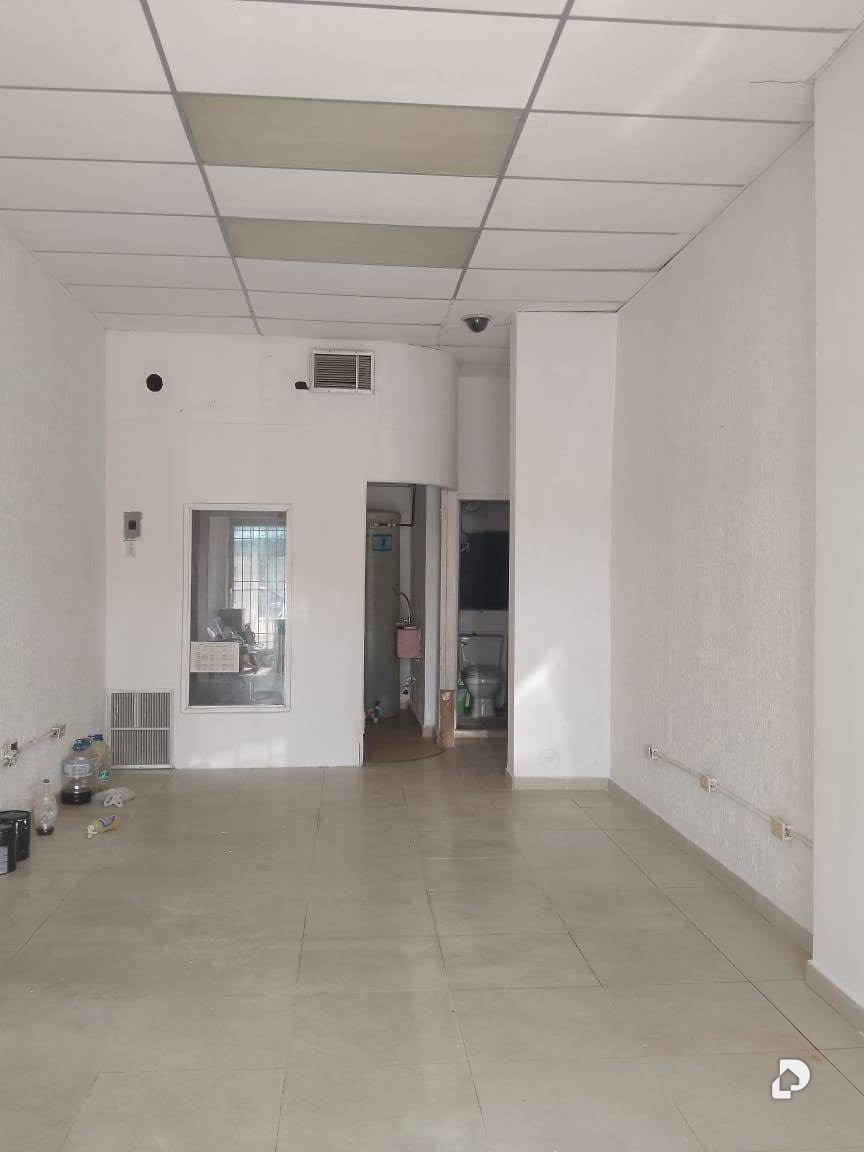 Commercial space in Avenida El Milagro, Maracaibo – 1