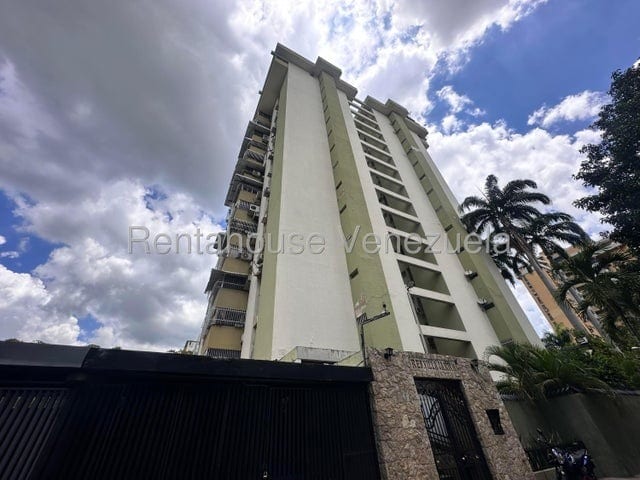 Apartamento en Urbanización Calicanto, Maracay - 1