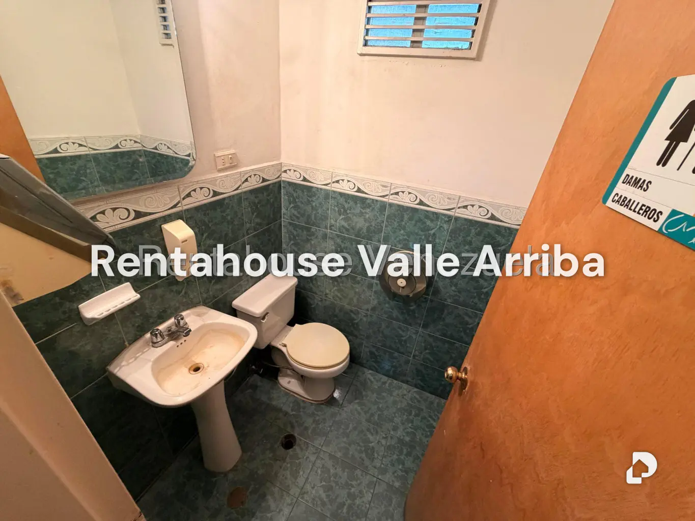Local comercial en Bello Monte, Caracas – 17
