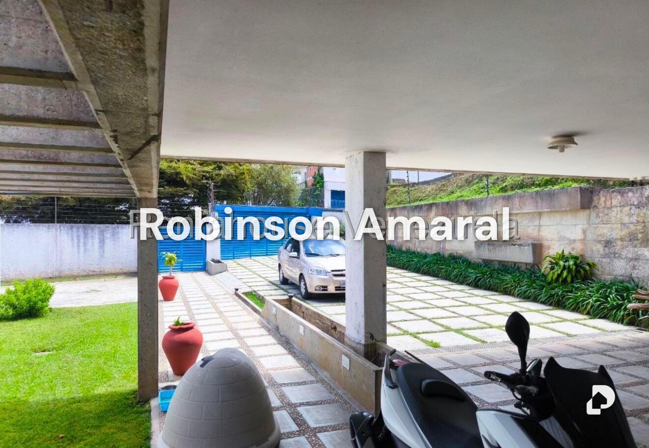 Casa en Alto Hatillo, Caracas – 3