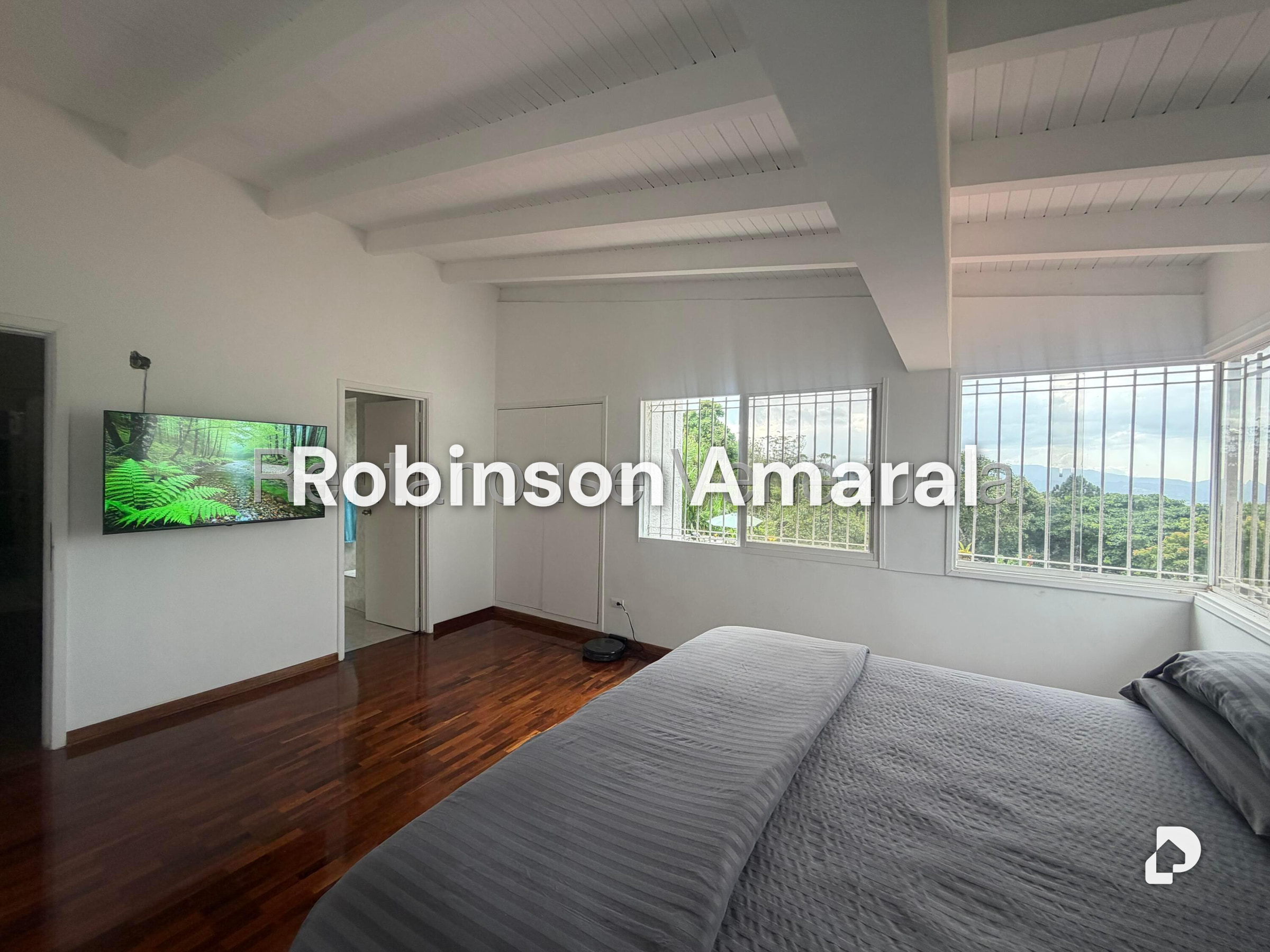 Casa en Alto Hatillo, Caracas – 19