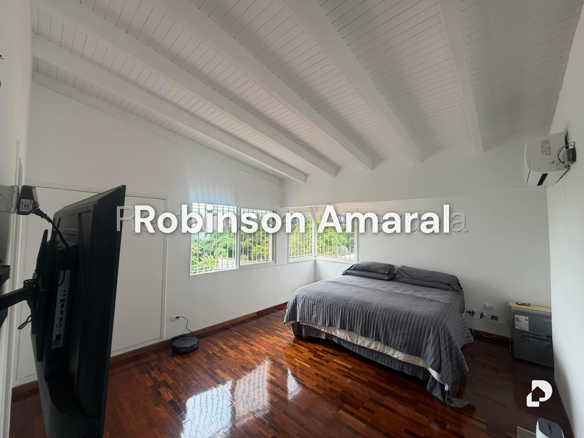 Casa en Alto Hatillo, Caracas – 18