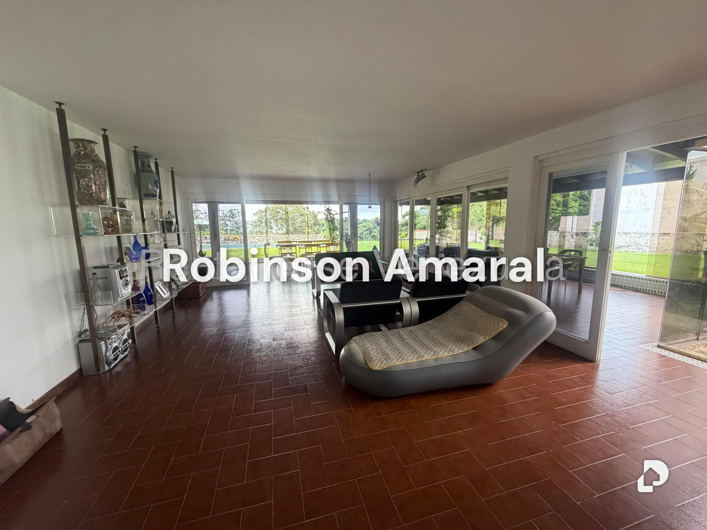 Casa en Alto Hatillo, Caracas – 11
