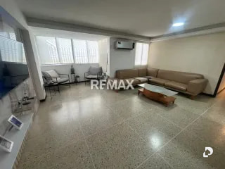 Apartamento en Avenida Guajira, Maracaibo – 13