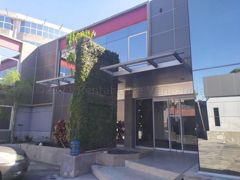 Local comercial en Valencia - 1