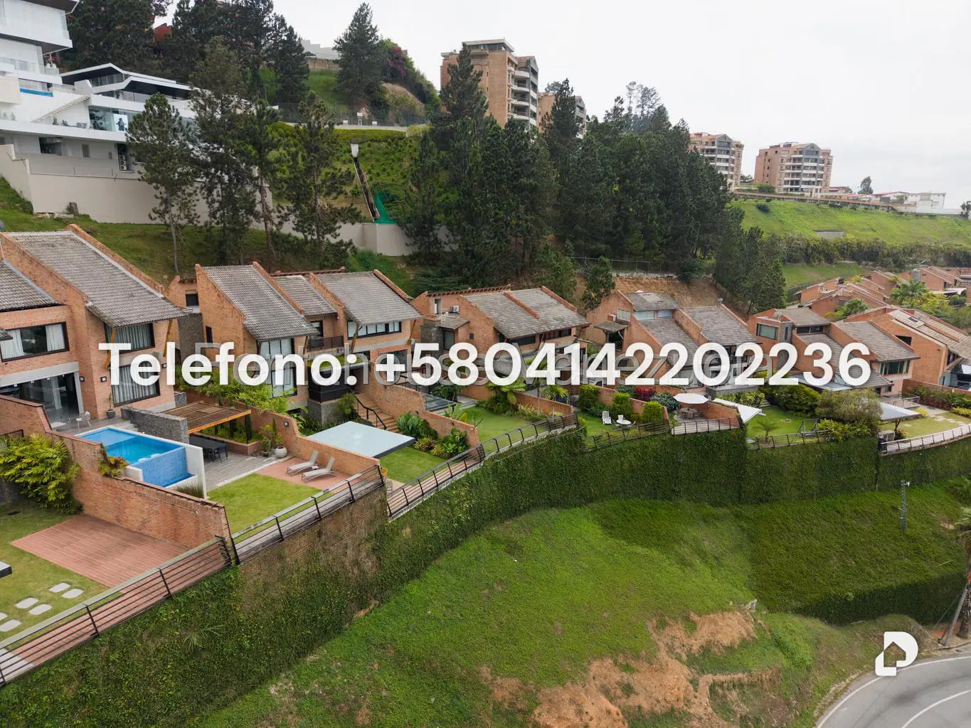 Casa en Alto Hatillo, Caracas – 30