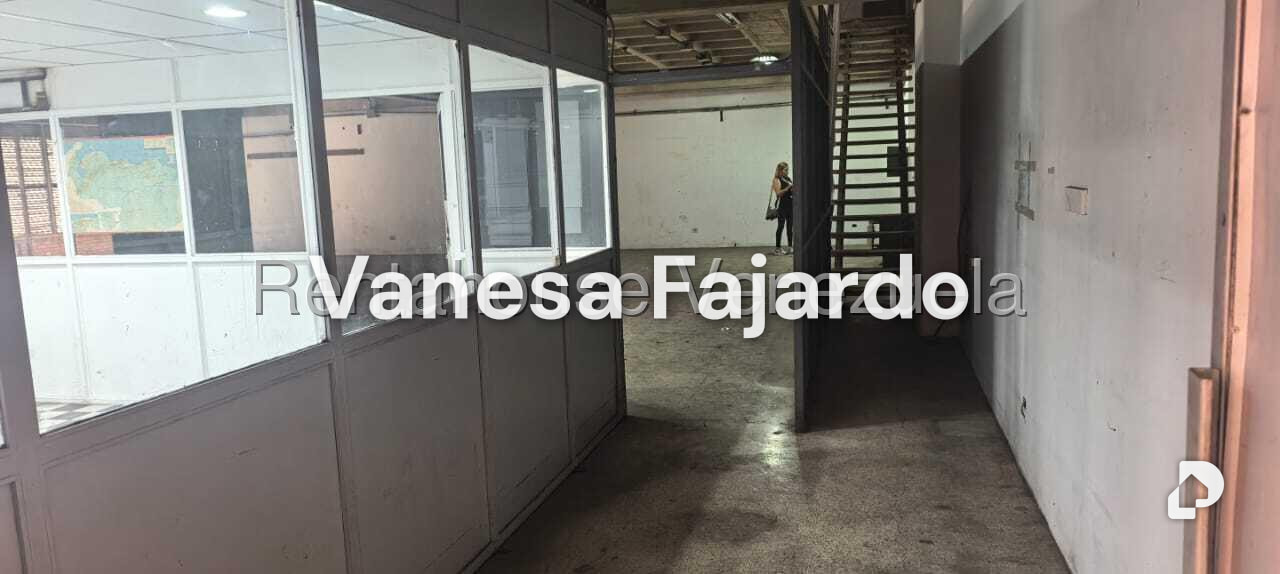 Local comercial en Catia, Caracas – 18