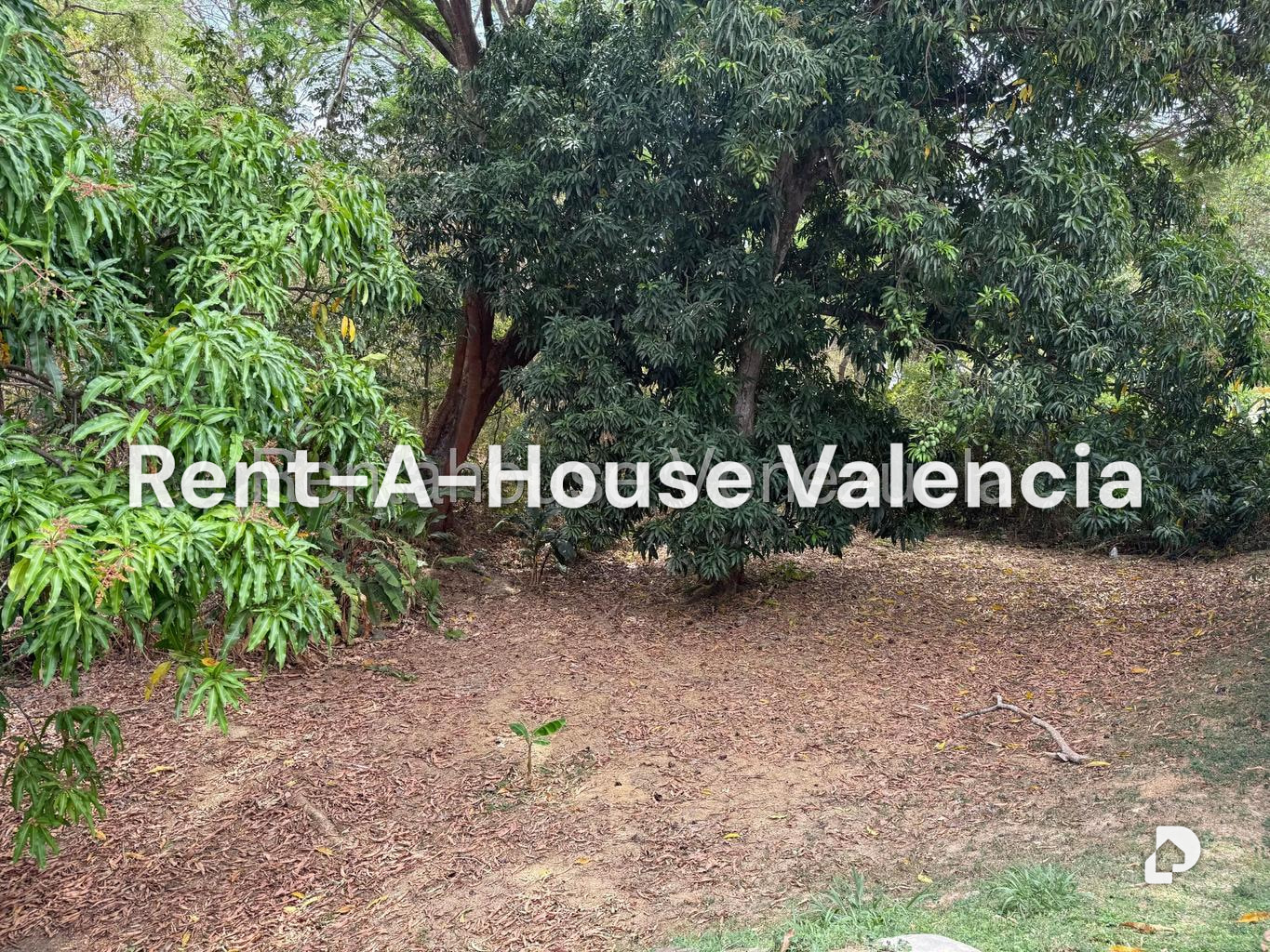 Casa en Guataparo Country Club, Valencia – 54