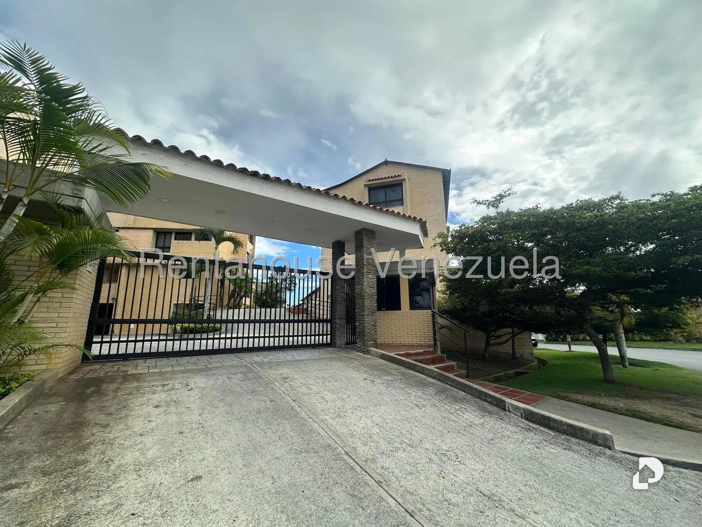 Apartamento en Loma Linda, Caracas – 2