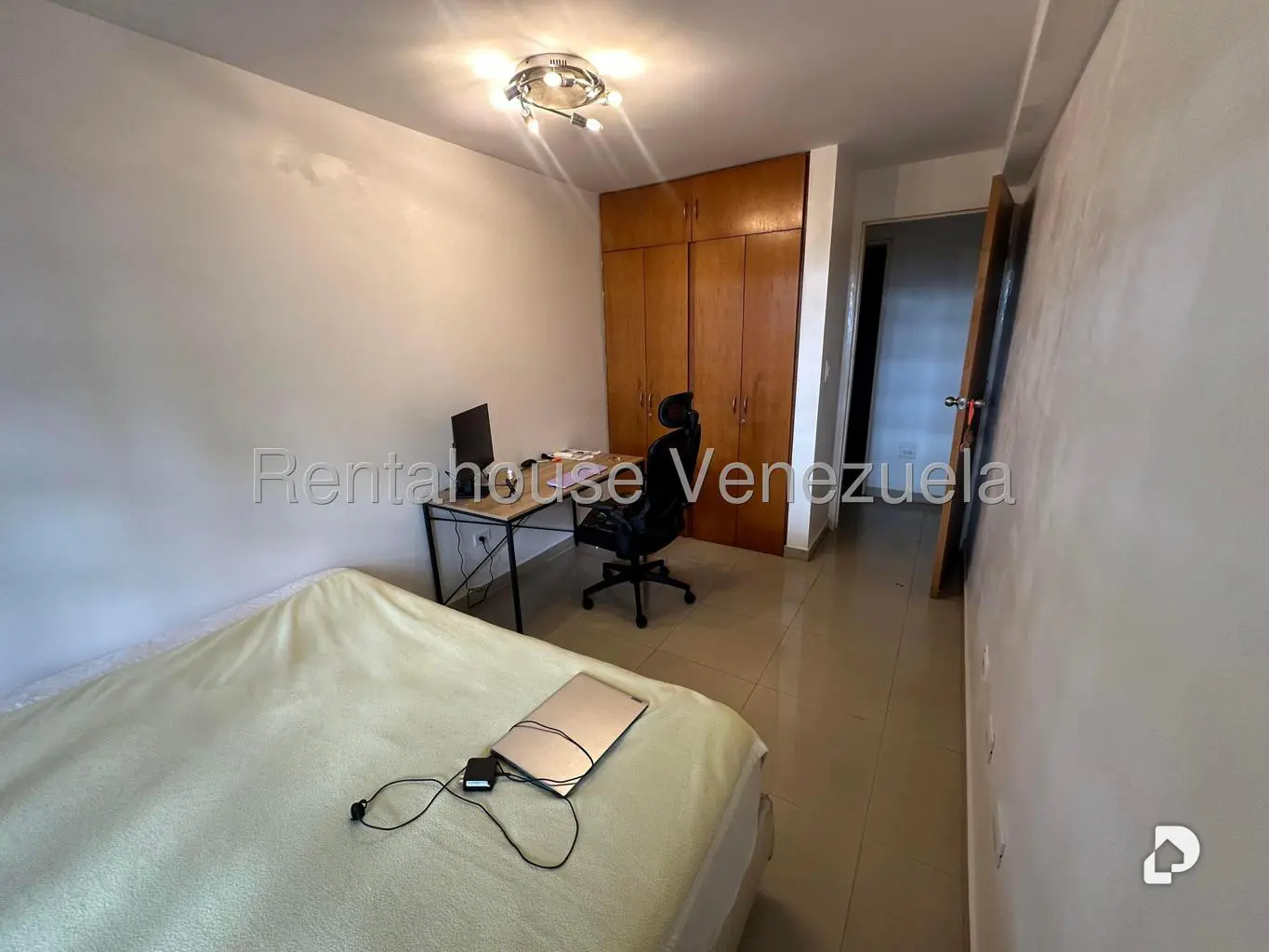 Apartamento en Loma Linda, Caracas – 11