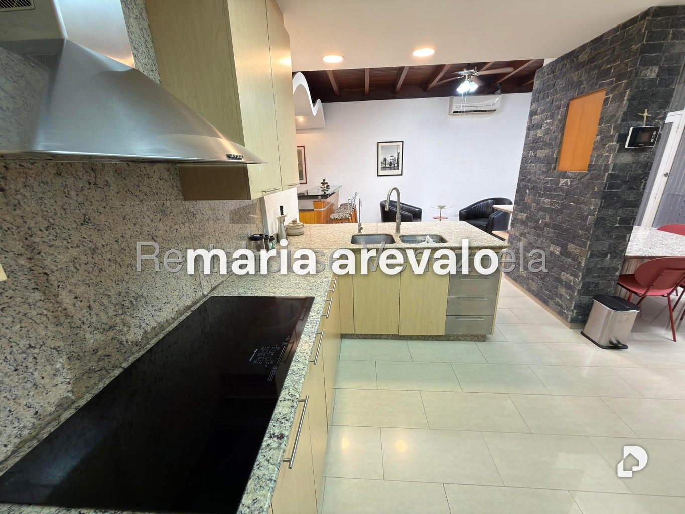 Casa en Alto Prado, Caracas – 14