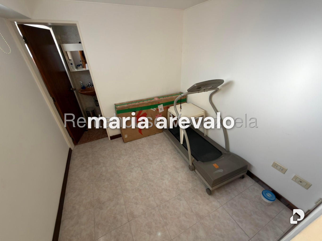 Casa en Alto Prado, Caracas – 23
