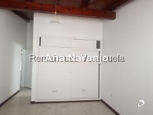 Casa en Prados del Este, Caracas – 25