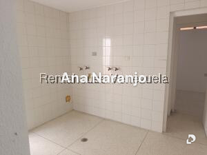 Casa en Prados del Este, Caracas – 19