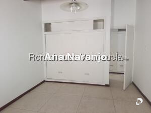Casa en Prados del Este, Caracas – 30