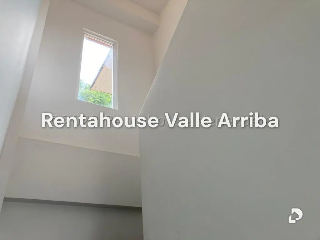 Apartamento en Oripoto, Caracas – 11