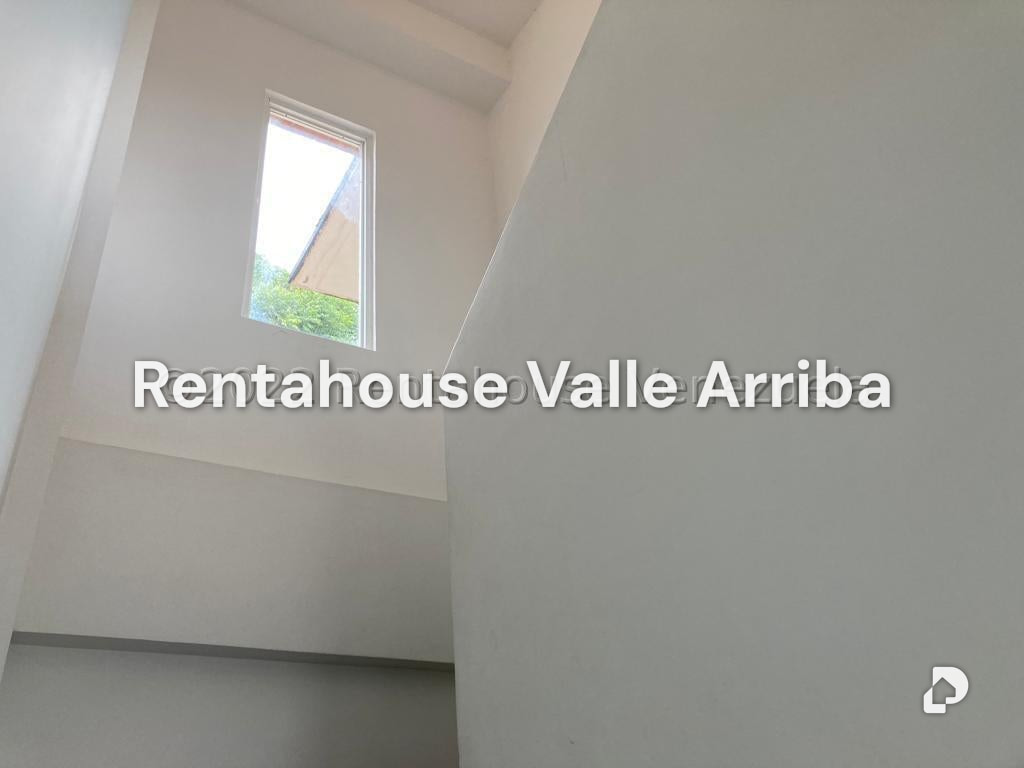 Apartamento en Oripoto, Caracas – 11