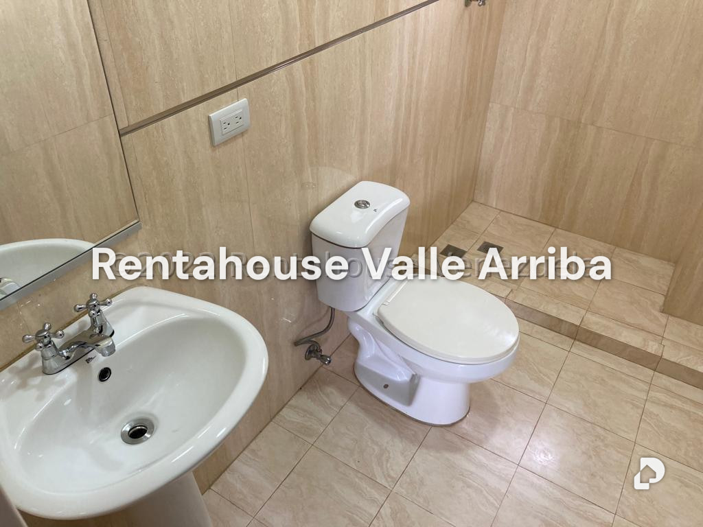 Apartamento en Oripoto, Caracas – 19