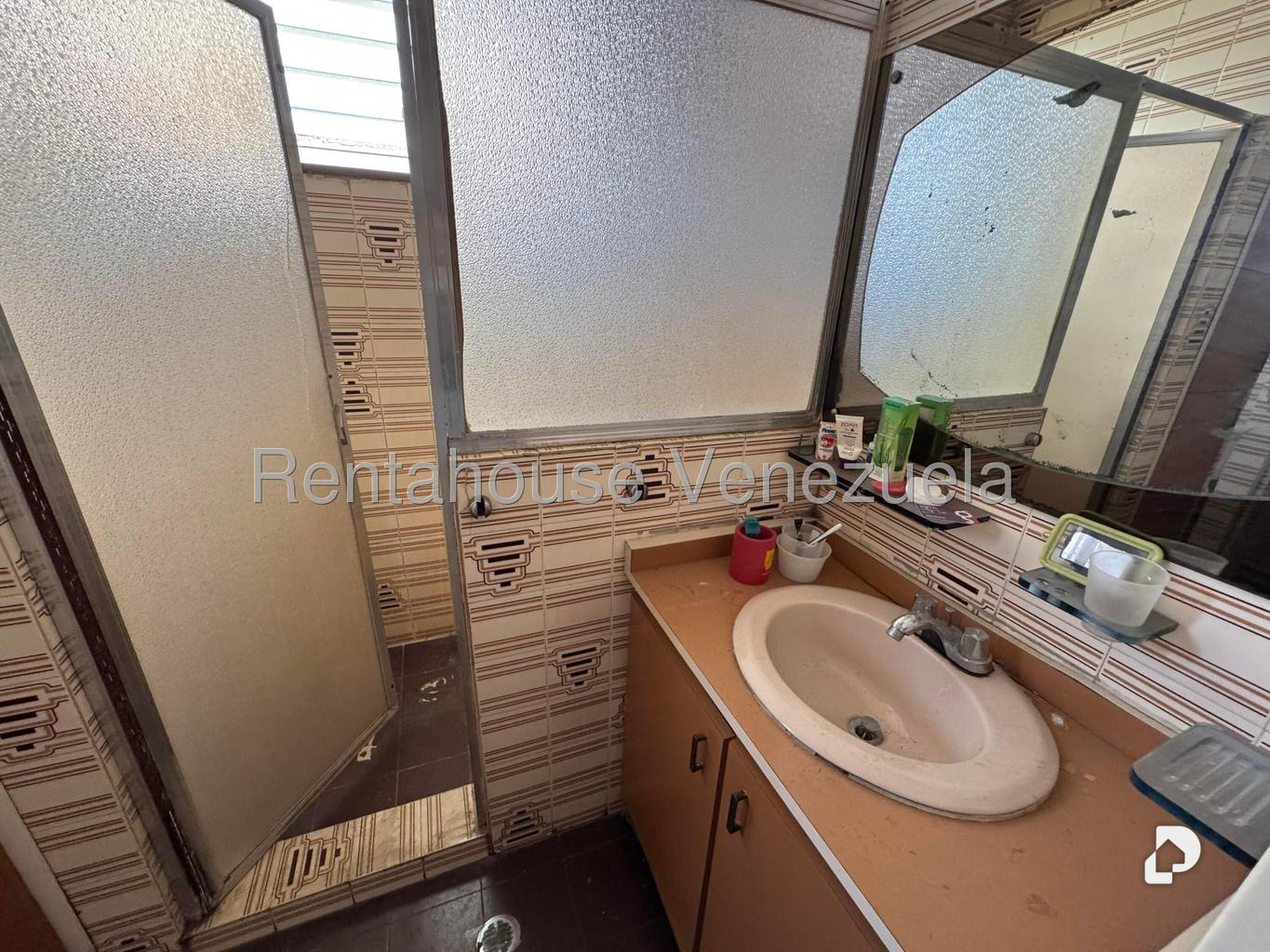 Apartamento en La Florida, Caracas – 30