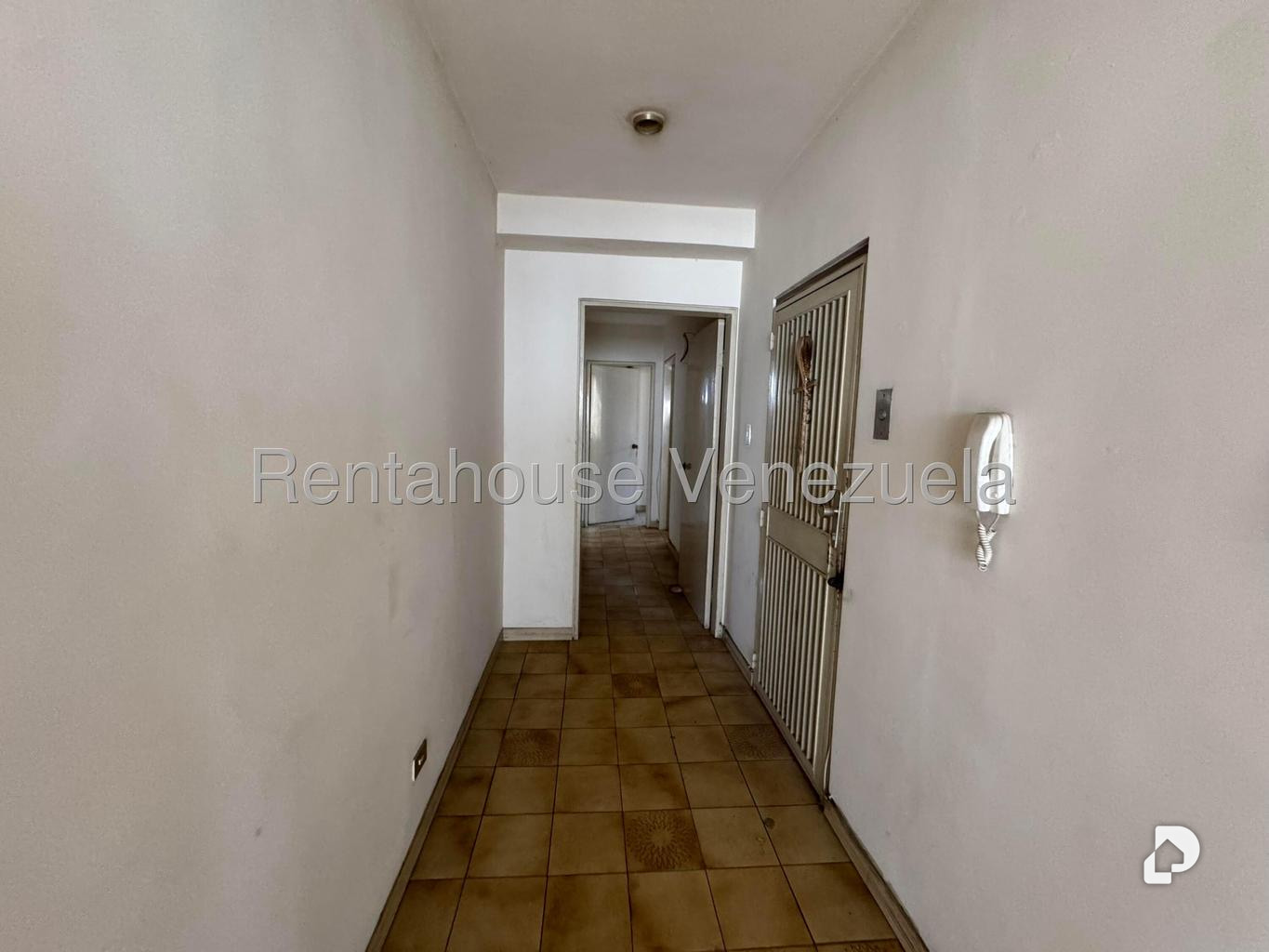 Apartamento en La Florida, Caracas – 22