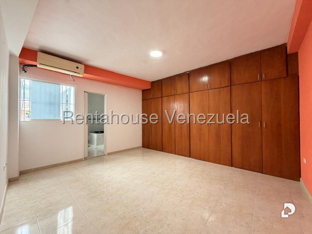 Casa en Montecristo, Caracas – 30