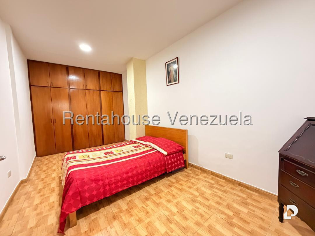 Casa en Montecristo, Caracas – 14